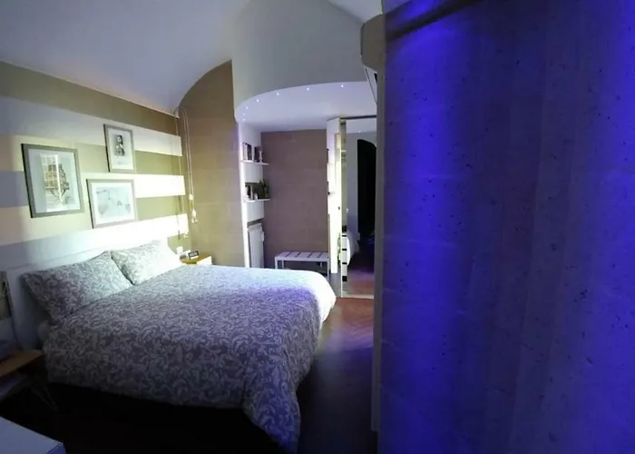 Hamilton Неаполь